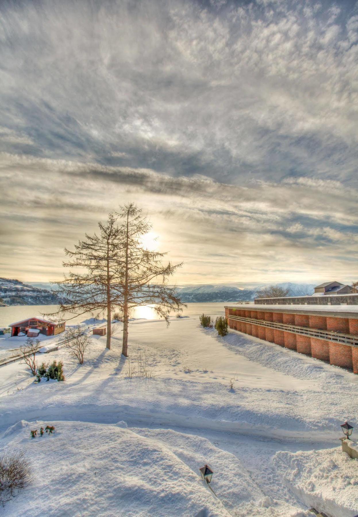 Hardangerfjord Hotel Oystese Exterior photo